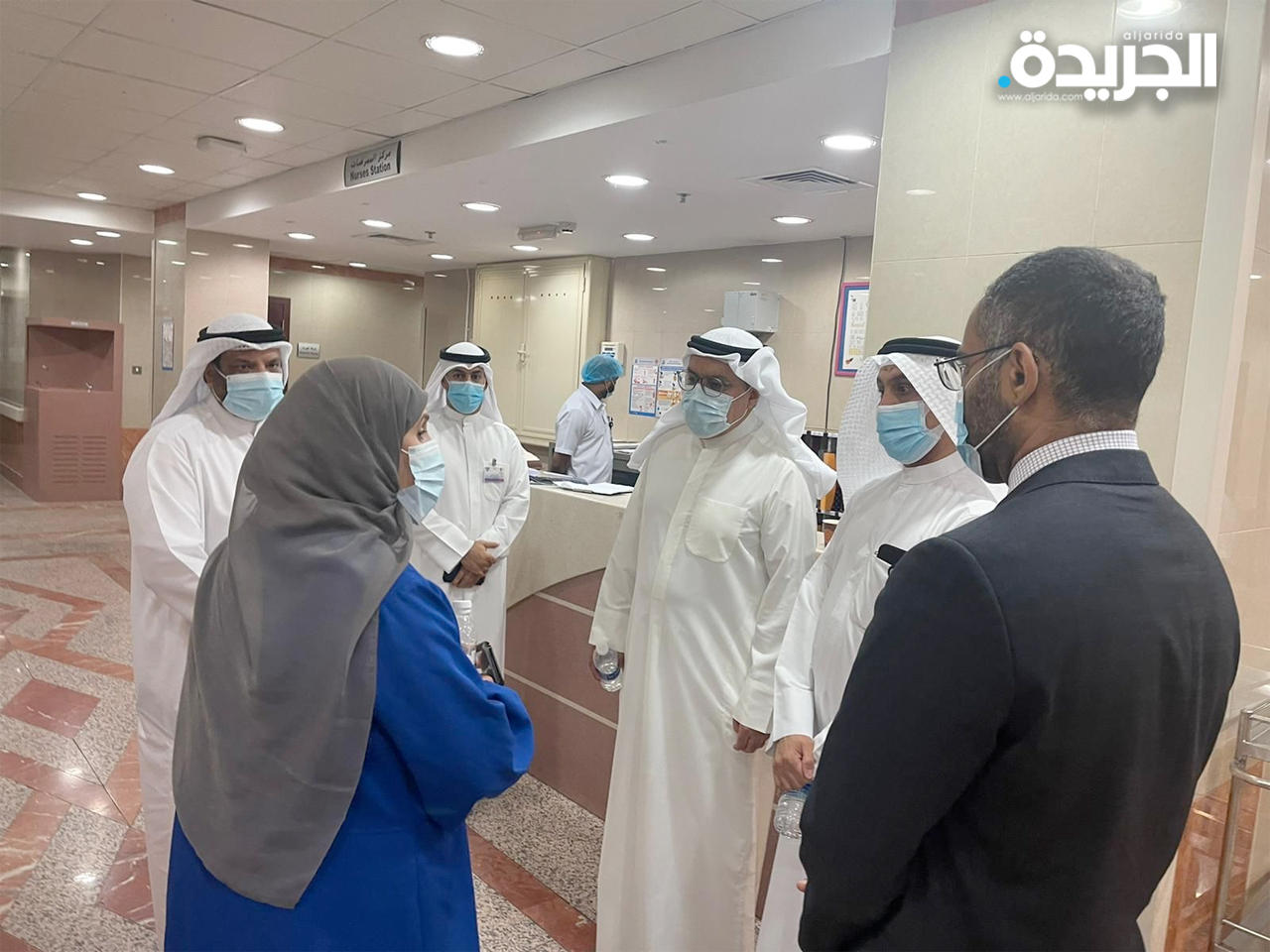 السعيد متفقداً سير العمل في مستشفى مبارك الكبير