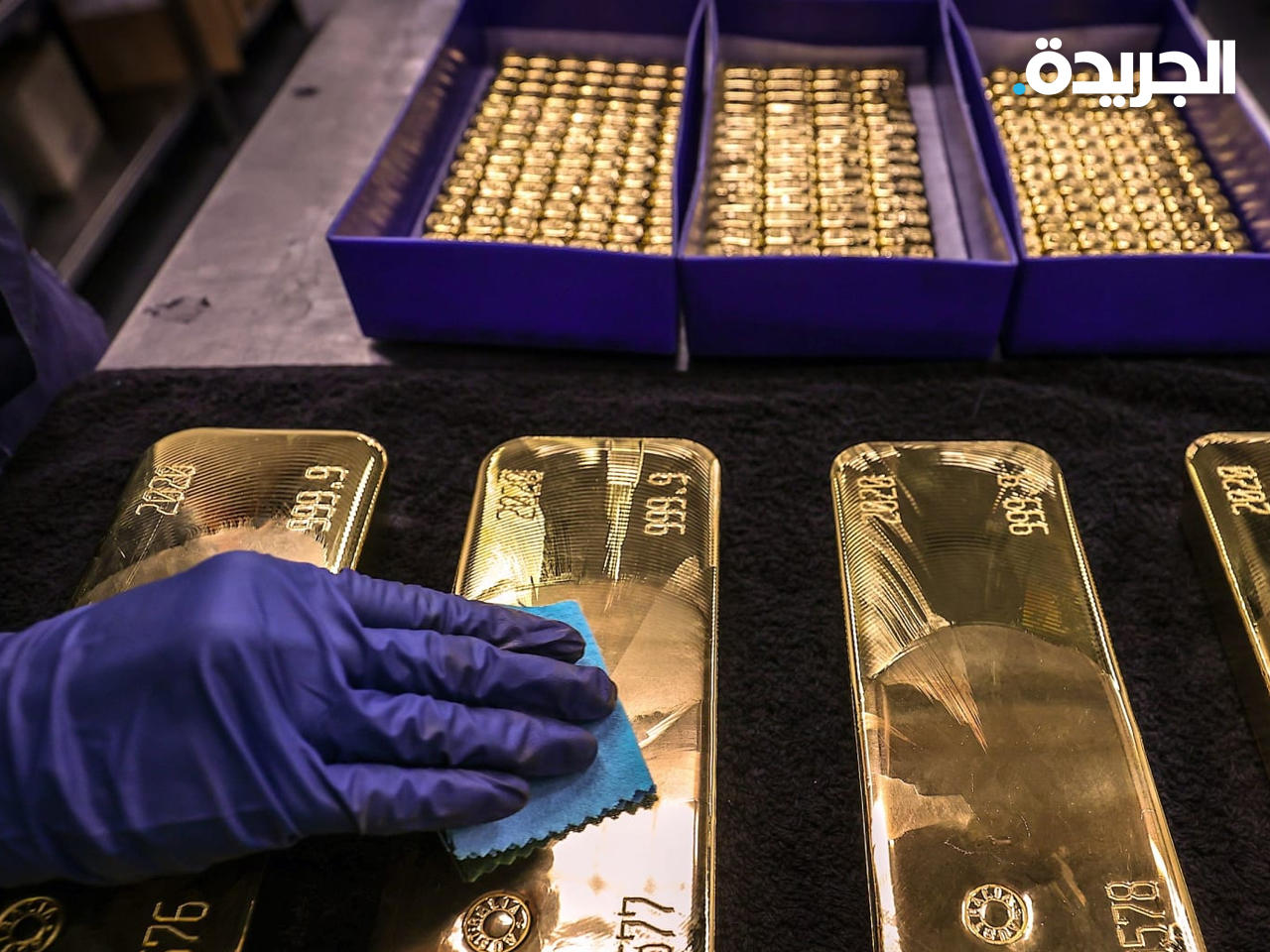 الاتحاد الأوروبي يحظر واردات الذهب الروسي