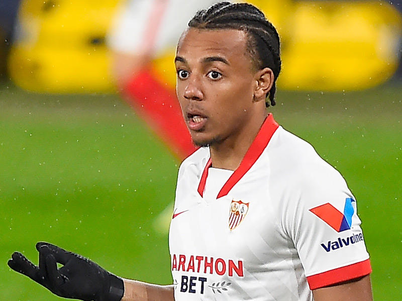  قلب الدفاع الفرنسي جول كوندي