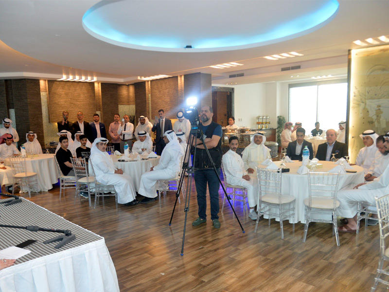 حضور المتفوقين وذويهم