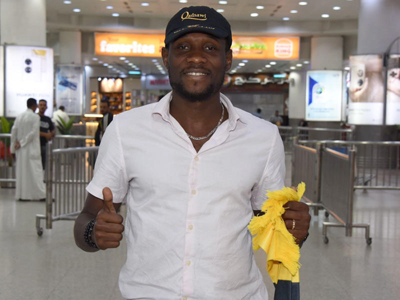  المحترف الإيفواري سيدريك هنري