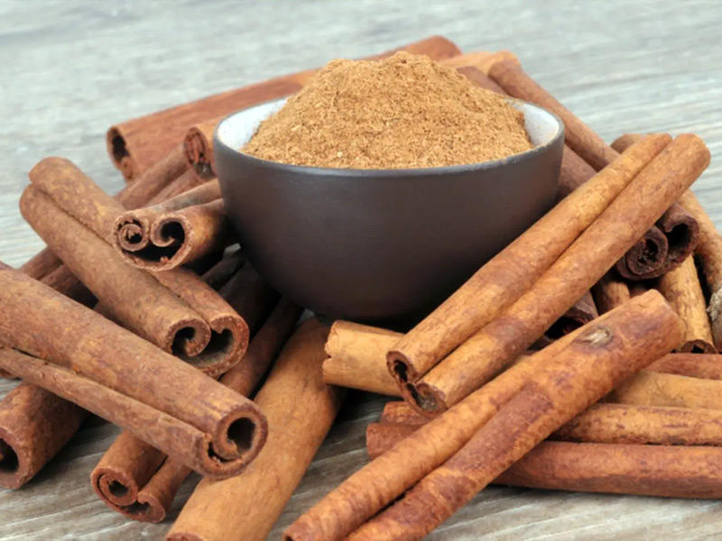 عيدان القرفة 