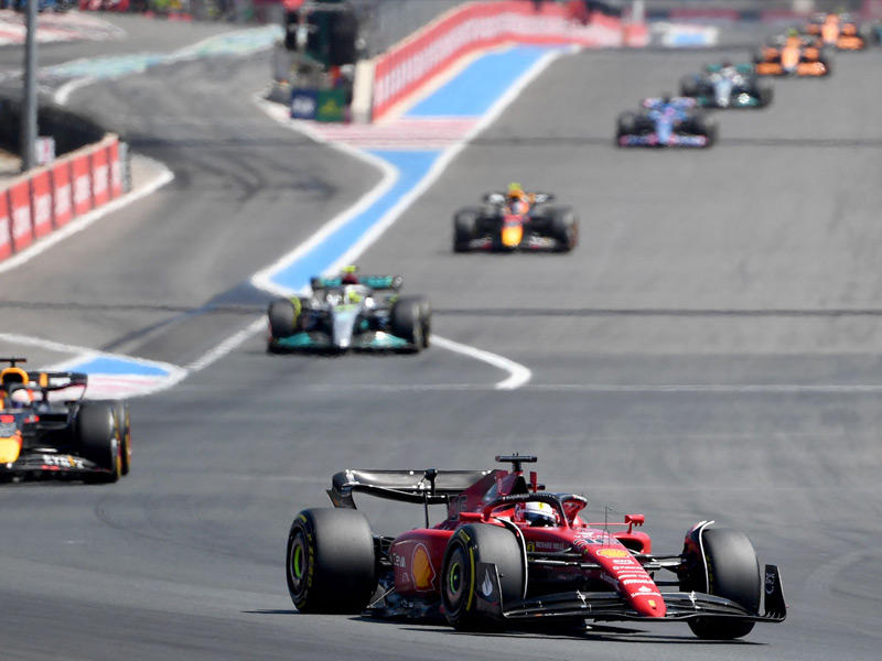 فيرستابن خلال السباق