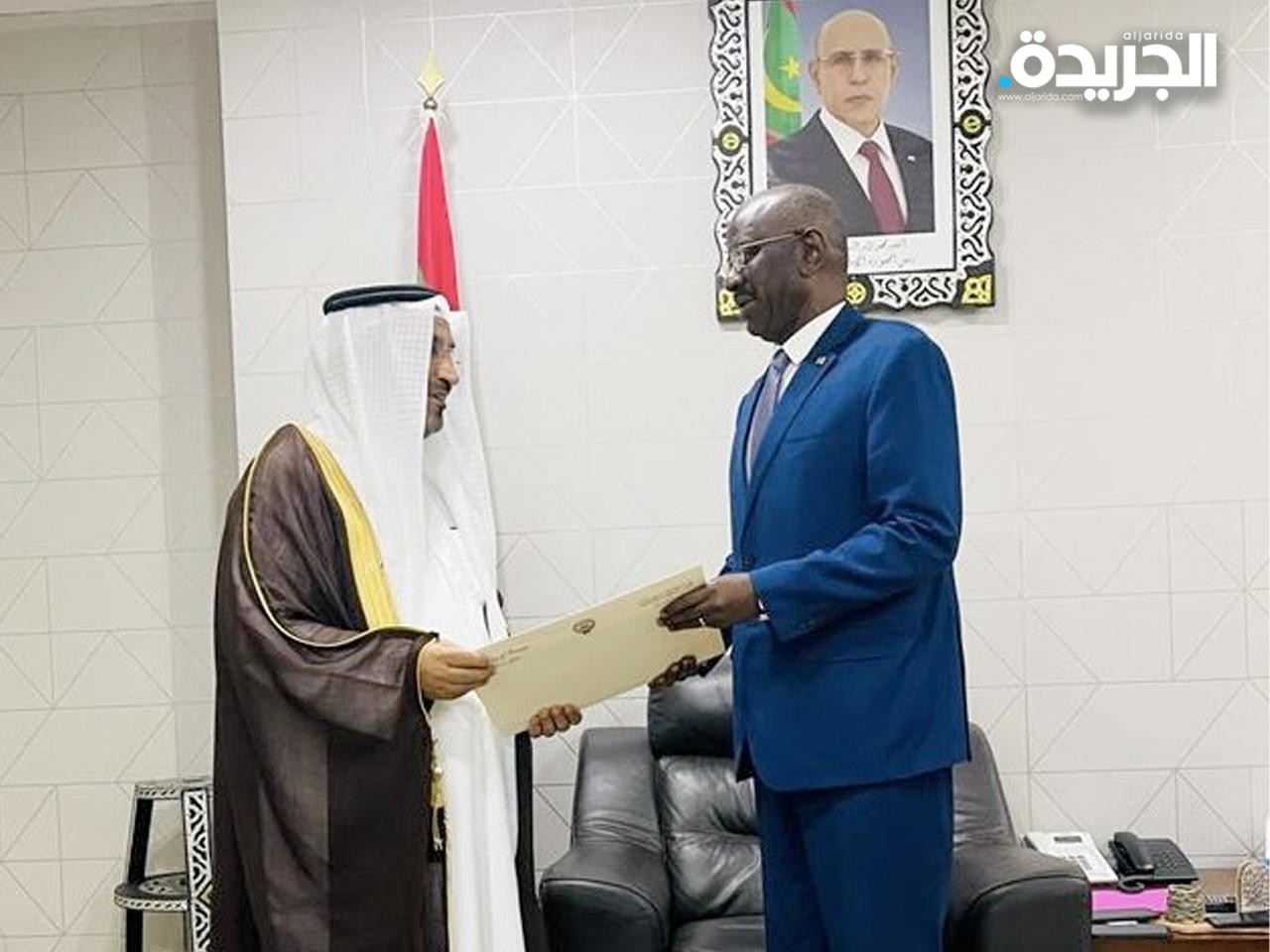 سفير الكويت لدى موريتانيا بداح الدوسري يسلّم أوراق اعتماده لووزير الشؤون الخارجية والتعاون والموريتانيين في الخارج