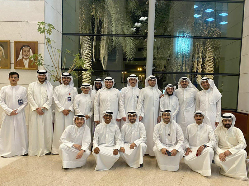 صورة جماعية للمشاركين في المؤتمر الطبي