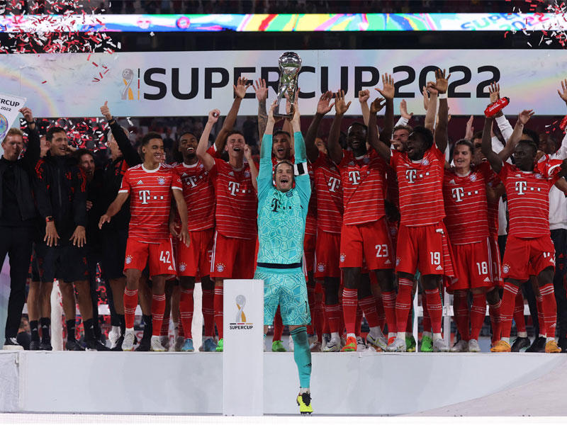 لاعبو البايرن يحتفلون باللقب