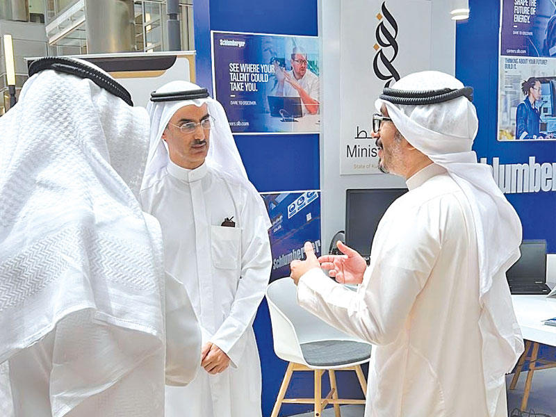 جانب من مشاركة الكلية