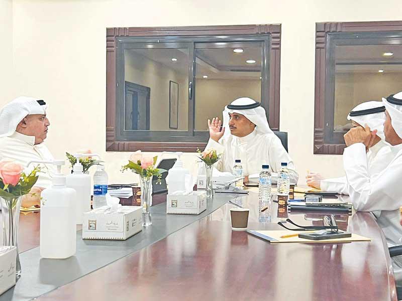 المنفوحي مترئساً الاجتماع أمس