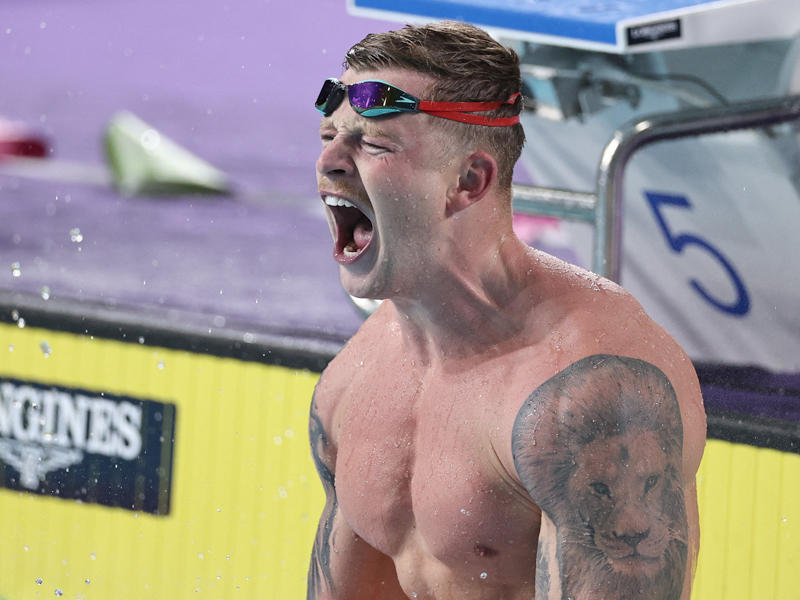 لإنكليزي آدم بيتي