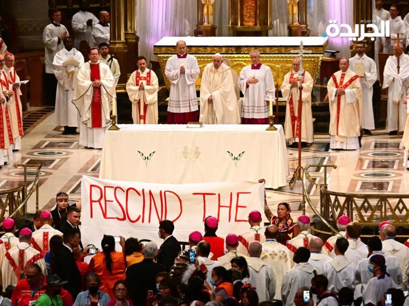 بابا الفاتيكان خلال زيارته كندا