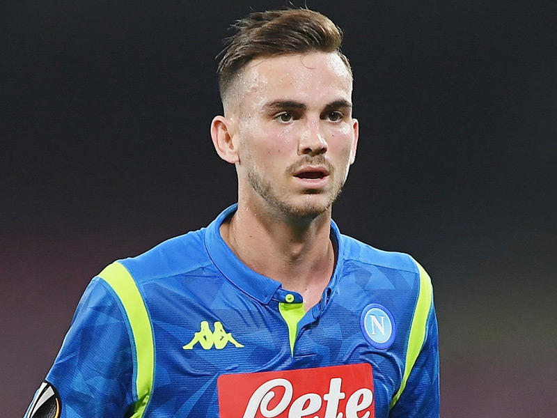 لاعب الوسط الإسباني فابيان رويز