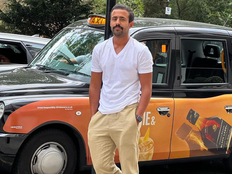 الفنان ناصر الدوسري