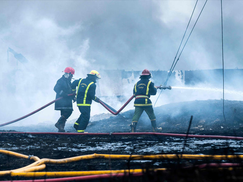 رجال الإطفاء