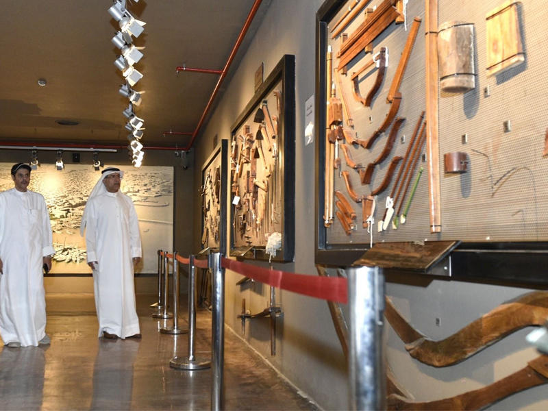 جولة للأمين العام للمجلس الوطني للثقافة والفنون والآداب بالإنابة لبعض المتاحف والمباني التاريخية عيسى الأنصاري