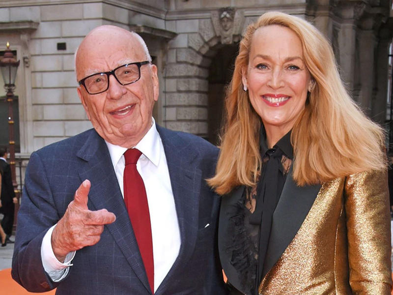 النجمان جيري هول روبرت مردوخ