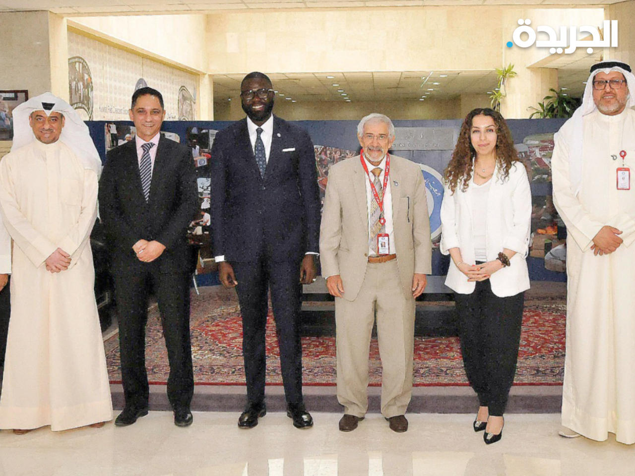 رئيس مجلس إدارة جمعية الهلال الأحمر الكويتي د. هلال الساير مستقبلاً رئيس البعثة الإقليمية للجنة الدولية للصليب الأحمر بدول مجلس التعاون الخليجي، مامادو سو