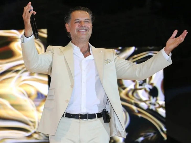  الفنان اللبناني راغب علامة 