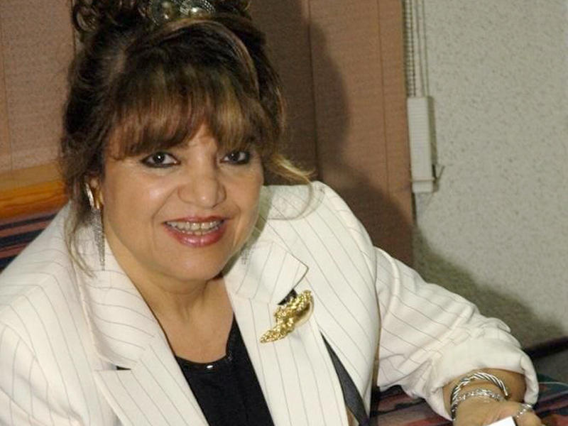 الكاتبة والروائية منى الشافعي 