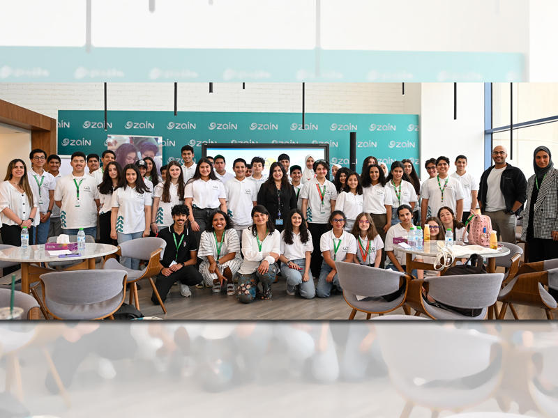 الطلاب والطالبات في منصة زين للإبداع