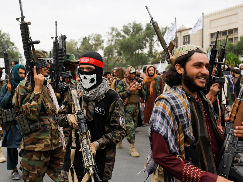 عناصر من طالبان