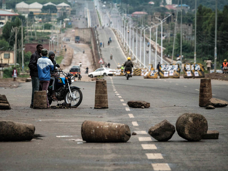 تظاهرات عنيفة في بعض المناطق