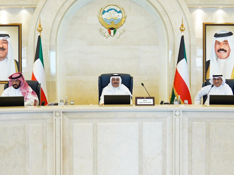 رئيس مجلس الوزراء سمو الشيخ أحمد النواف مترئساً اجتماع مجلس الوزراء