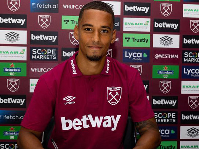 المدافع الدولي الألماني تيلو كيرر