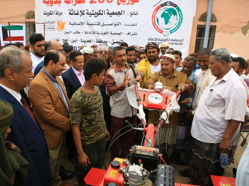 المزارعون تلقوا تدريباً على تشغيل الحراثات