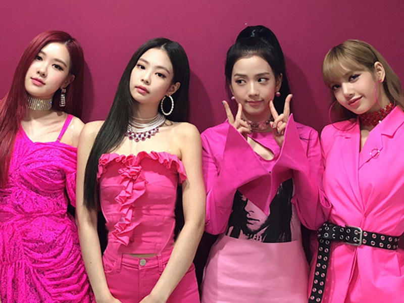 فرقة بلاك بينك BLACKPINK