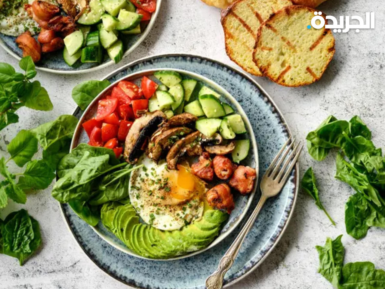 تناول الدهون المشبعة والسكر المضاف يسرّعان بشيخوختك