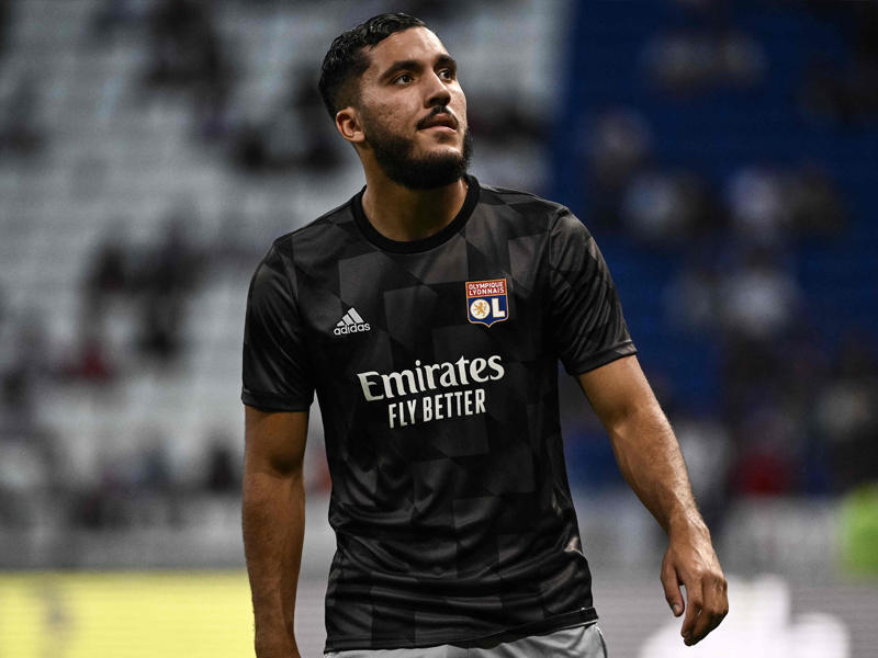 اللاعب  ريان شرقي