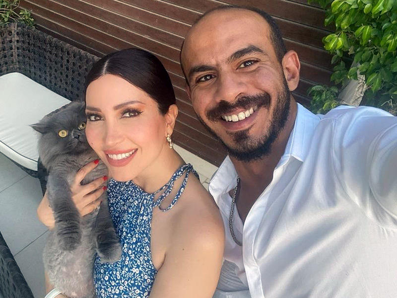 الفنانة نسرين طافش ووجها 