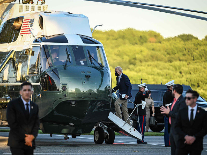 بايدن يستعد لمغادرة ولاية ديلاوير على متن مروحية رئاسية  (أ ف ب)