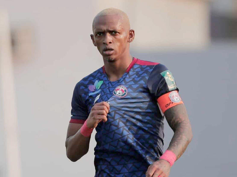 محترف فريق الكويت لكرة القدم مهاجم منتخب مدغشقر كارلوس أندريا 