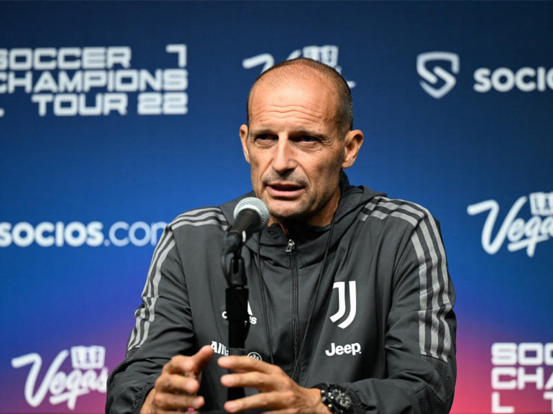  مدرب يوفنتوس الإيطالي ماسيميليانو أليغري