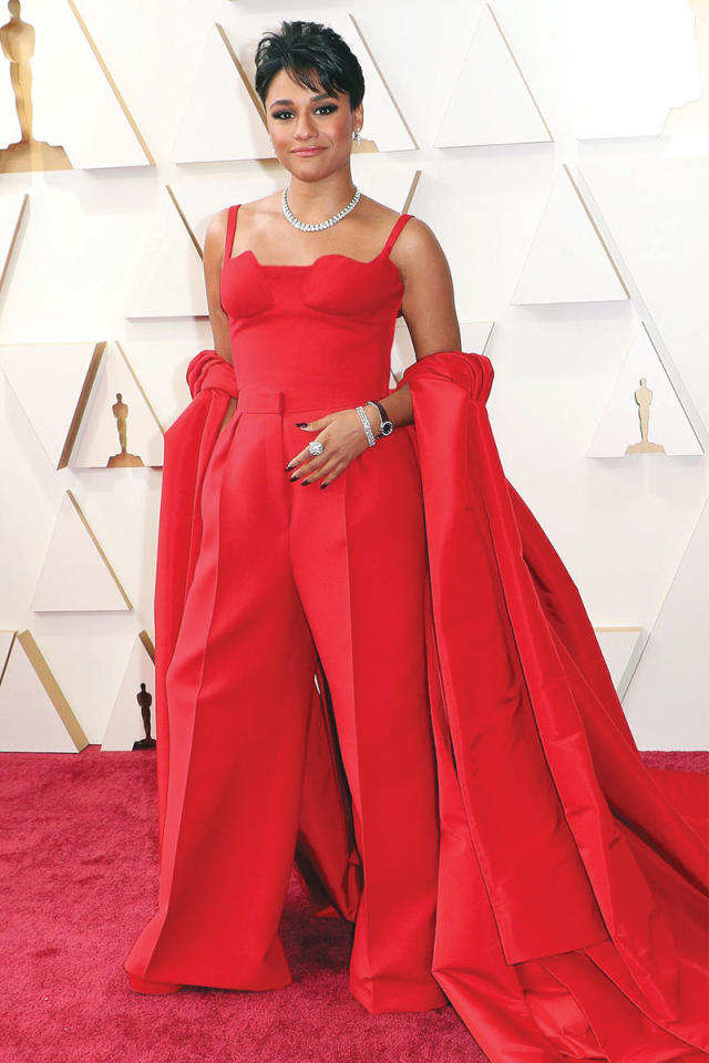 النجمة أريانا ديبوز