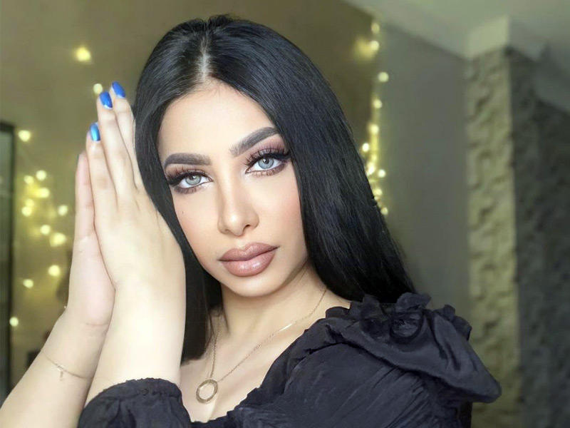  المؤلفة فاطمة العامر 