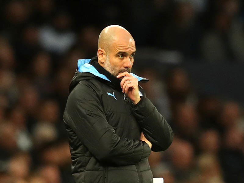  مدرب فريق مانشستر سيتي  بيب غوارديولا