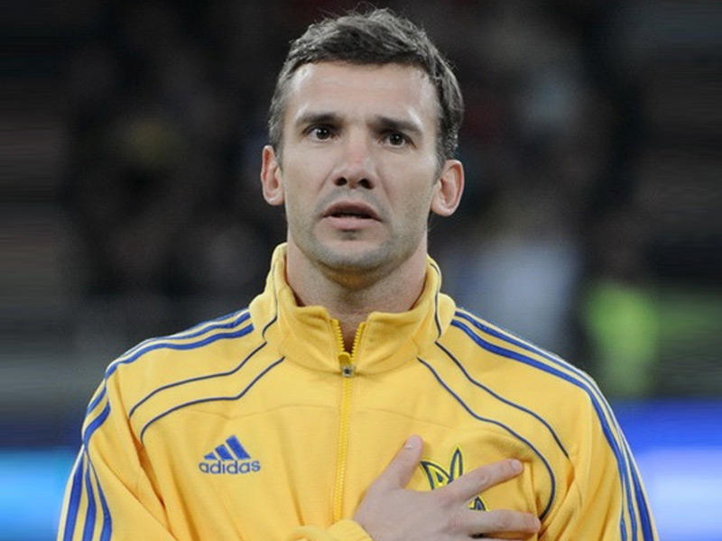 لاعب كرة القدم الأوكراني السابق أندريه شيفتشينكو