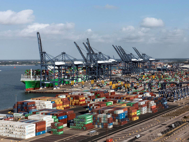  موانئ الشحن ببريطانيا 