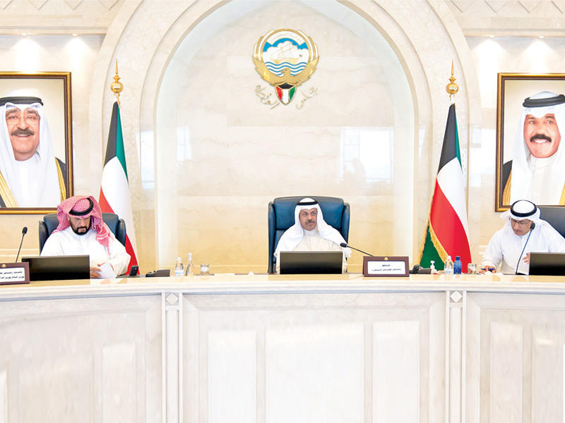 النواف مترئسا اجتماع مجلس الوزراء أمس