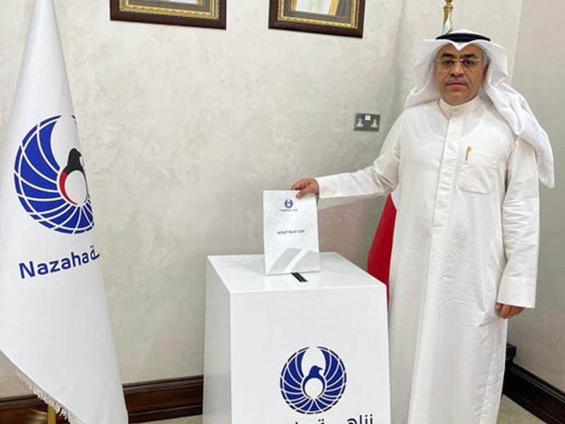 النائب السابق خالد العنزي