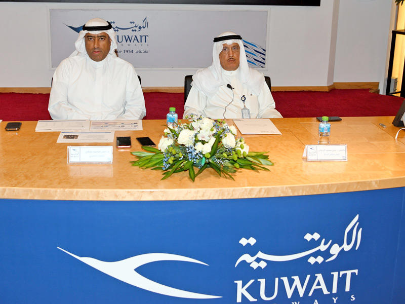 علي الدخان ومعن رزوقي خلال الجمعية العمومية العامة