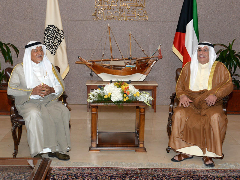 رئيس غرفة تجارة وصناعة الكويت محمد الصقر مستقبلاً رئيس مجلس أمناء صندوق ووقفية القدس الأمير تركي الفيصل