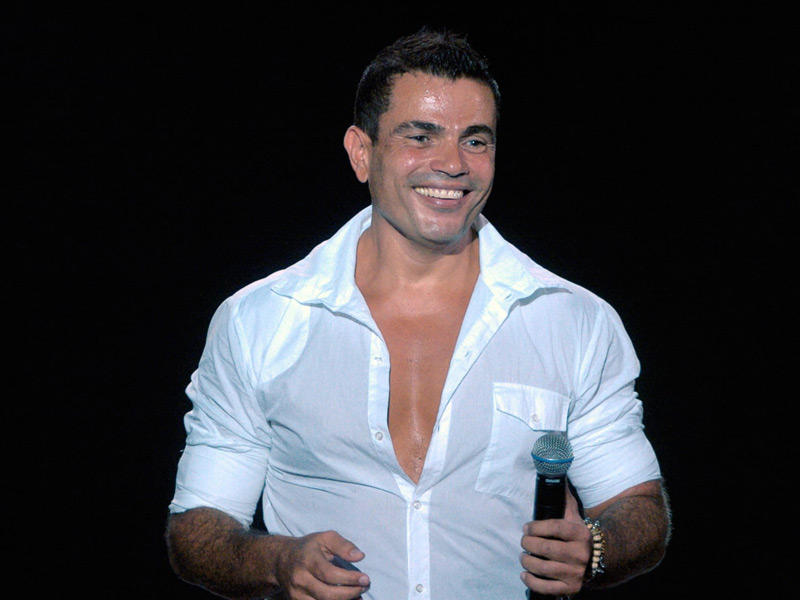 الفنان عمرو دياب