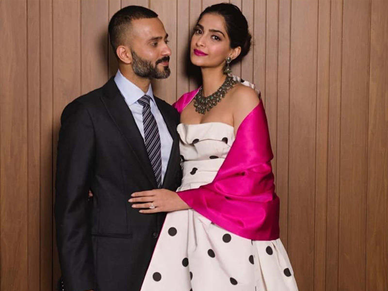 النجمة سونام كابور وزوجها أناند أهوجا