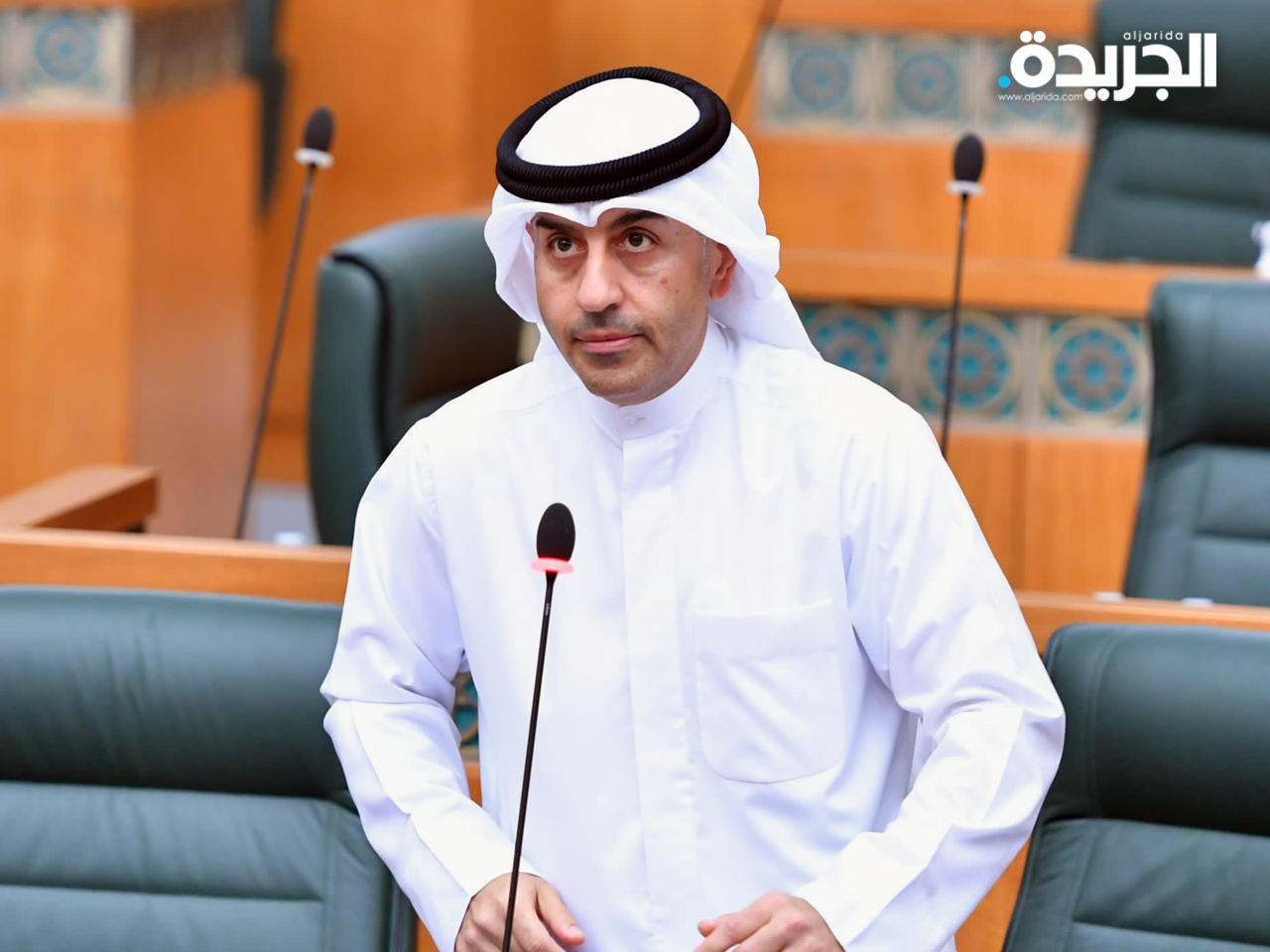 وزير الأشغال العامة وزير الكهرباء والماء والطاقة المتجددة علي الموسى