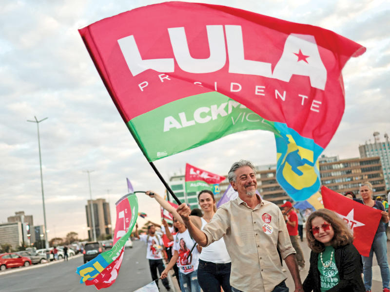 مشاركة في مناظرة تلفزيونية