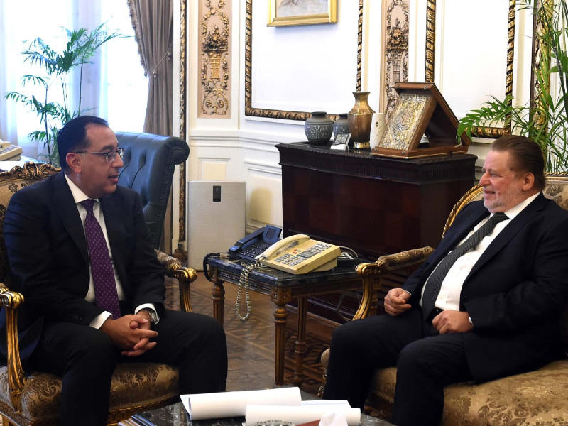 محافظ البنك المركزي حسن عبدالله رئيس مجلس الوزراء الدكتور مصطفى مدبولي