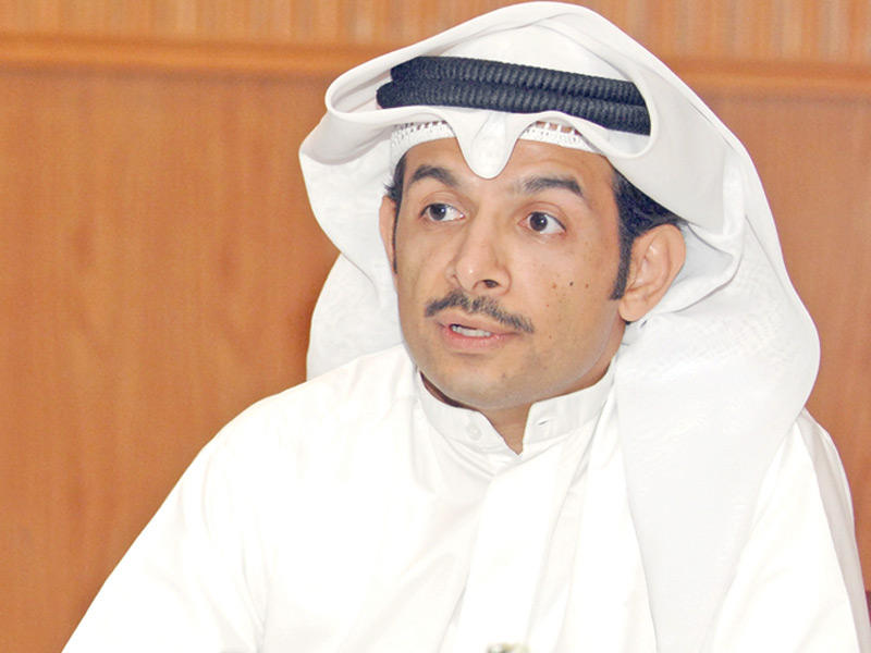  الكاتب والناقد فهد الهندال